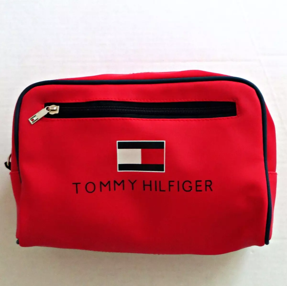Tommy hilfiger 2025 travel pouch