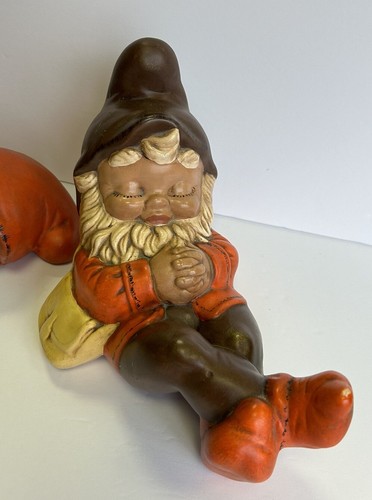 2 Vtg 1970’s Garden GNOME / Elf Statues Hand Painted Ceramic Patchwork Sleeping - Picture 3 of 17