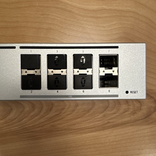 Ubiquiti UniFi Switch Aggregation USW-Aggregation 8 ports 10G SFP + ERREUR DE DÉMARRAGE - Photo 3/9