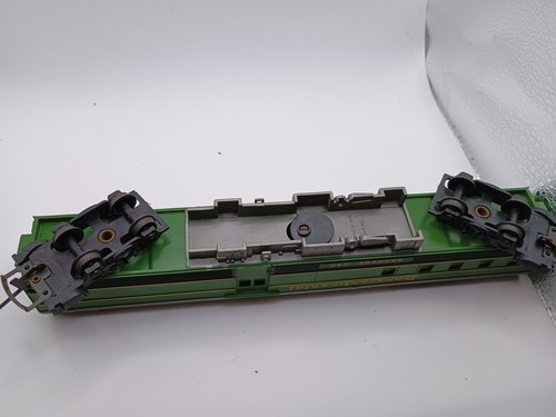 Triang Transcontinental Baggage Car Green - Picture 4 of 4