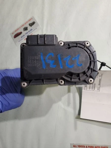 Conjunto de válvula de acelerador del cuerpo del acelerador 2,5 L para 13-18 LEXUS ES300H 31967 Foto 3 de 4