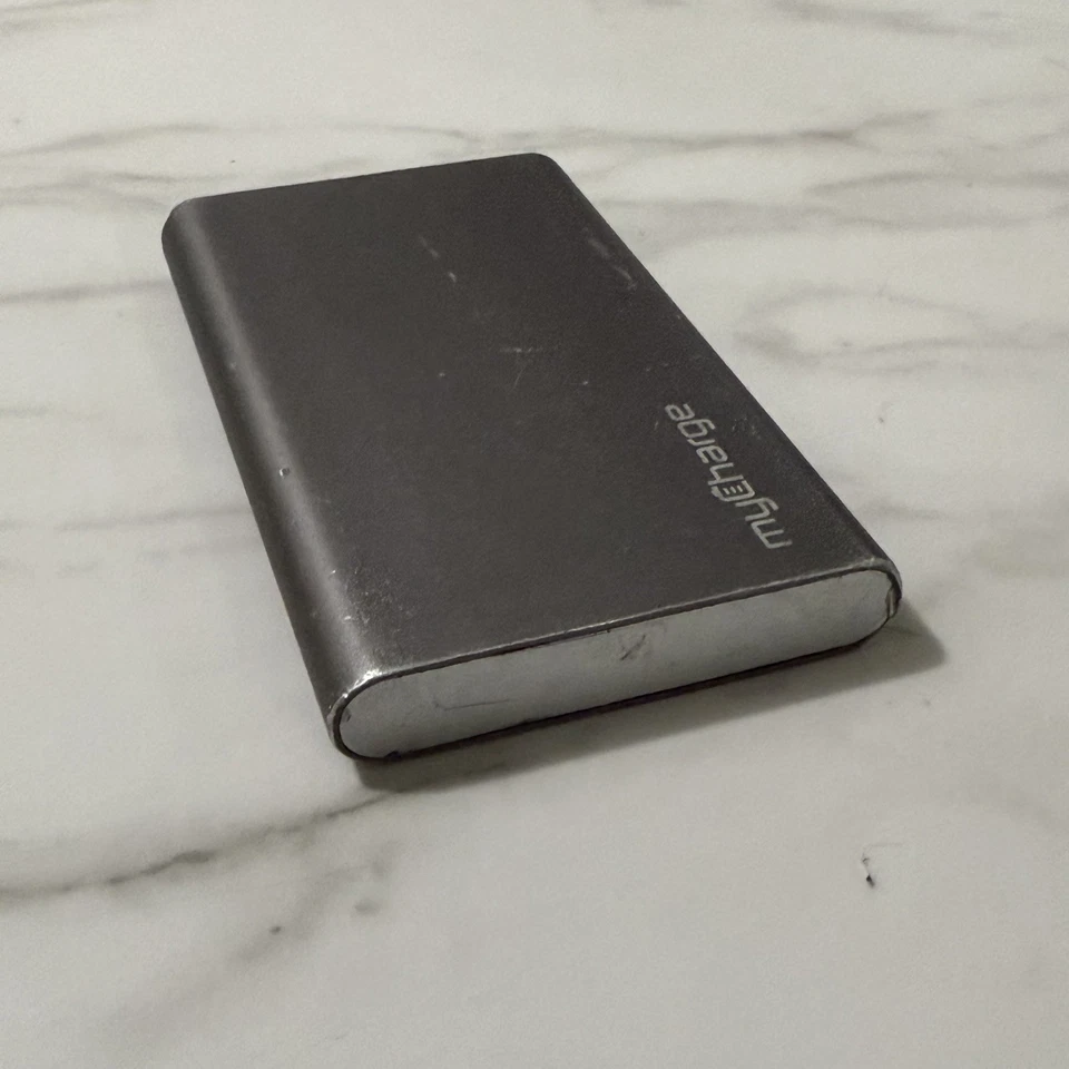 便携式电池充电器 移动电源 RZ60G RZ60G-E - 6000 mAh - 22.2Wh - 2.4A — 第 2/4 张图片