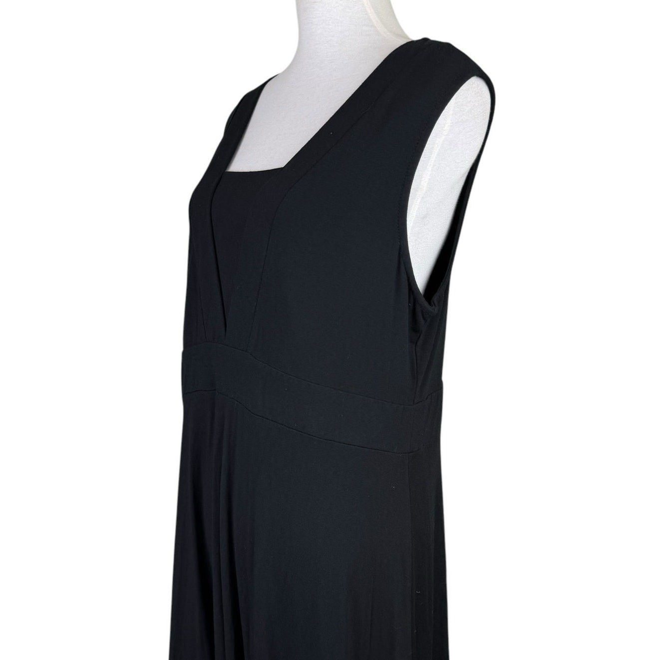 JM Collection L Black Sleeveless Ponte Knit Short Casual Skater Dress