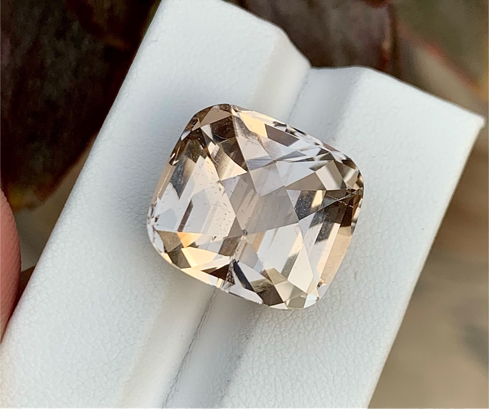 28.70 Carat Natural Topaz Loose gemstone From Pakistan