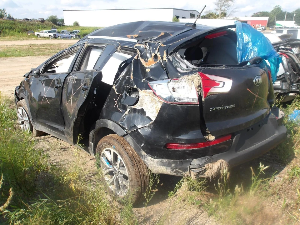 Depósito de líquido de lavadora usado se adapta a: Kia Sportage 2016 sin sensor de nivel de fluido grado Foto 3 de 4