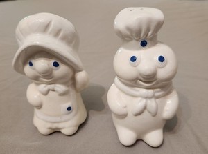 Vintage Pillsbury Doughboy Poppin Fresh Poppie Salt and Pepper Shaker Set 1988