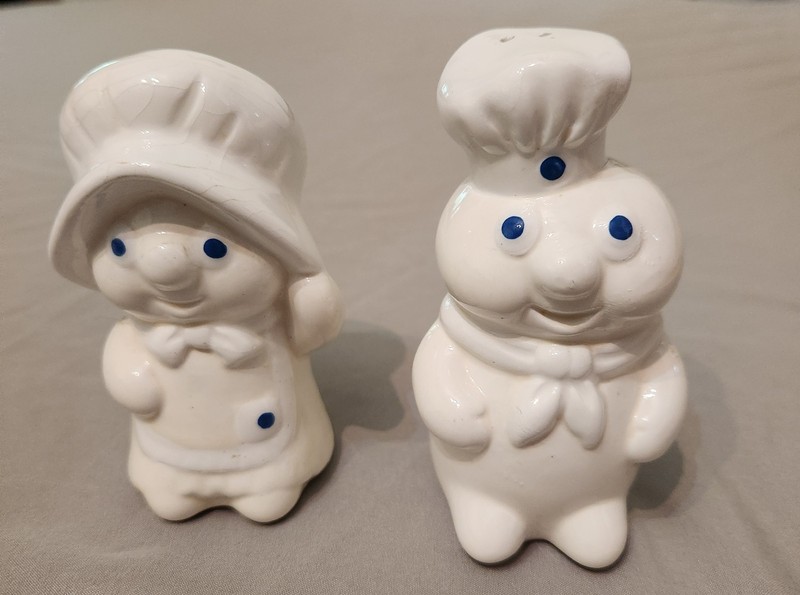 Vintage Pillsbury Doughboy Poppin Fresh Poppie Salt and Pepper Shaker Set 1988