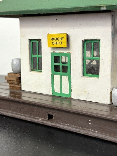 Mini-Craft 900 Baltimore Masonite Wood Freight Station w/ Box - American Flyer - Picture 8 of 23