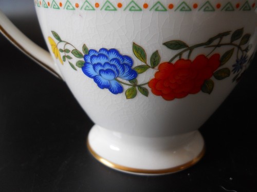 Aynsley England *Famille Rose* Coffee Pot, Creamer, Sugar John Aynsley Retired - Picture 13 of 16