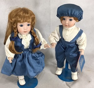 Girl Dolls 1987 Origial Box Y8 