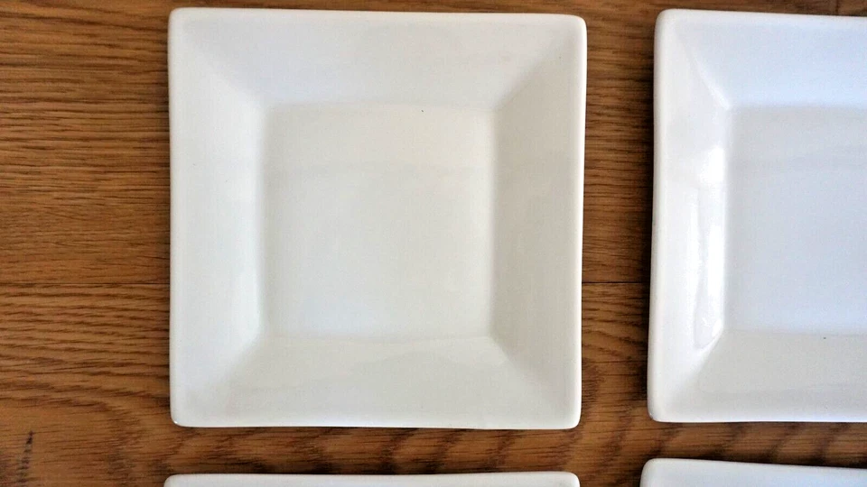 CRATE & BARREL APPETIZER PLATES SET OF 6 MINT - Image 2 of 3
