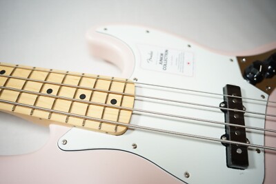 Fender Japan Junior Collection Jazz Bass Satin Shell Pink Short
