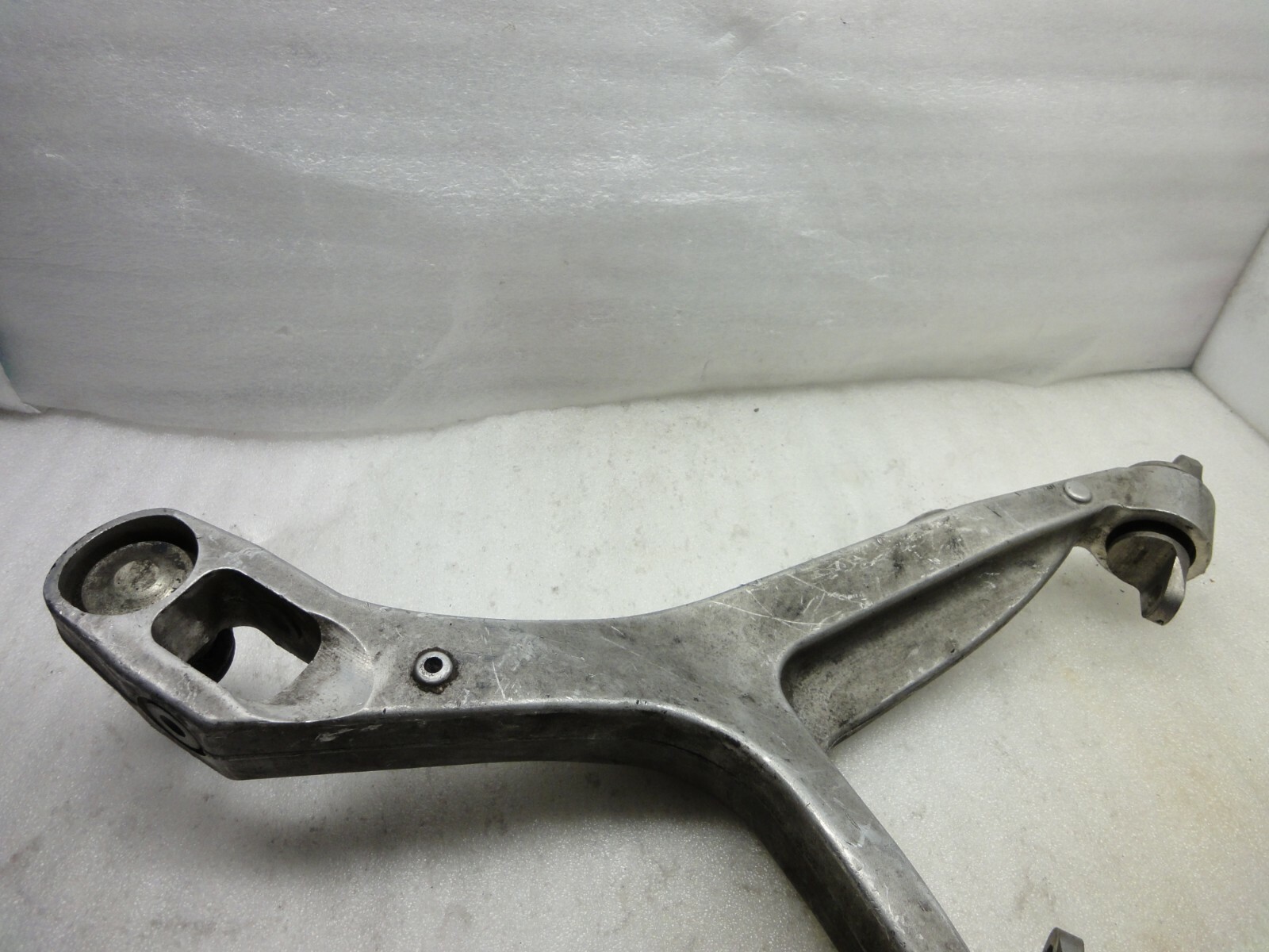 2013-2015 McLAREN MP4-12C LEFT FRONT DRIVER SIDE LOWER CONTROL ARM OEM 11B0067CP