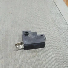 87-07 Honda Shadow Spirit VT1100C FRONT BRAKE LIGHT SWITCH 35340-MA5-671