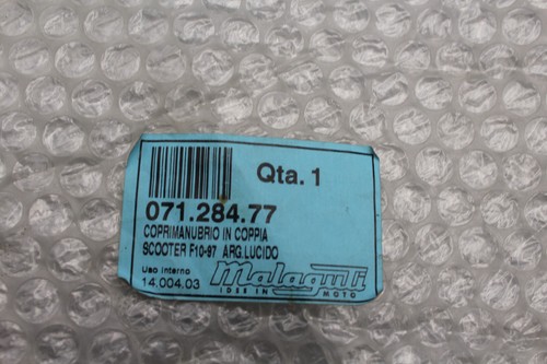 MALAGUTI COPRIMANUBRIO IN COPPIA SCOOTER F 10 97 - ARGENTO LUCIDO COD 071.284.77 - Foto 9 di 9