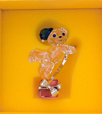 New 100% SWAROVSKI Kris Bear Holiday Annual Edition 2024 Figurine