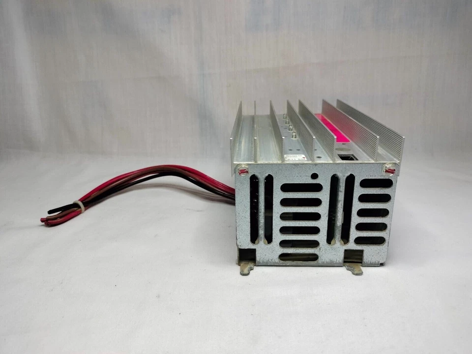 Lutron LP-RPM-4U-240 LPRPM4U240 Remote Power Module 250V AC 16A 50/60Hz - Image 3 of 4