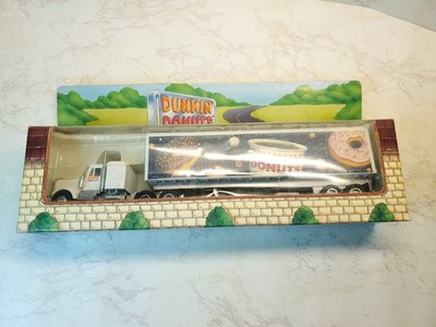 1995 DUNKIN  Donuts Semi Truck Diecast Fits 0 and 027 gauge Train Track