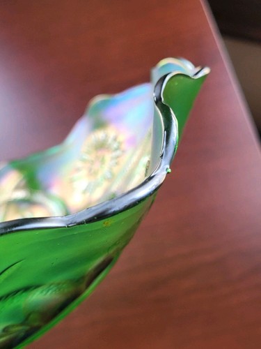 Nice Apple Green Carnival Glass Pods & Posies Ruffled Bowl by Brockwitz - Picture 12 of 16