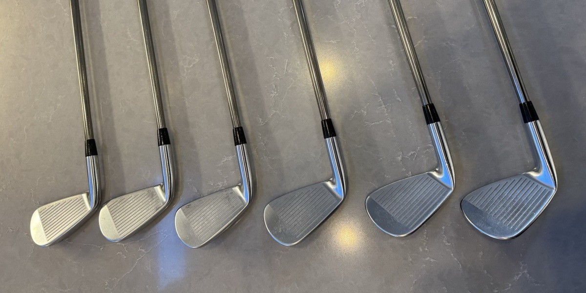Mizuno Mizuno PRO 225 Iron Set 5-Pw 6pc Flex Stiff Dynamic Gold 95