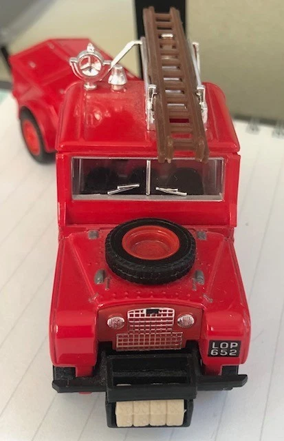 MATCHBOX FIRE ENGINE SERIES 1948 Land Rover Auxiliary - YFE02 - Image 3 of 4