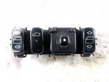 Porte arrière et accessoires Mercedes 208
