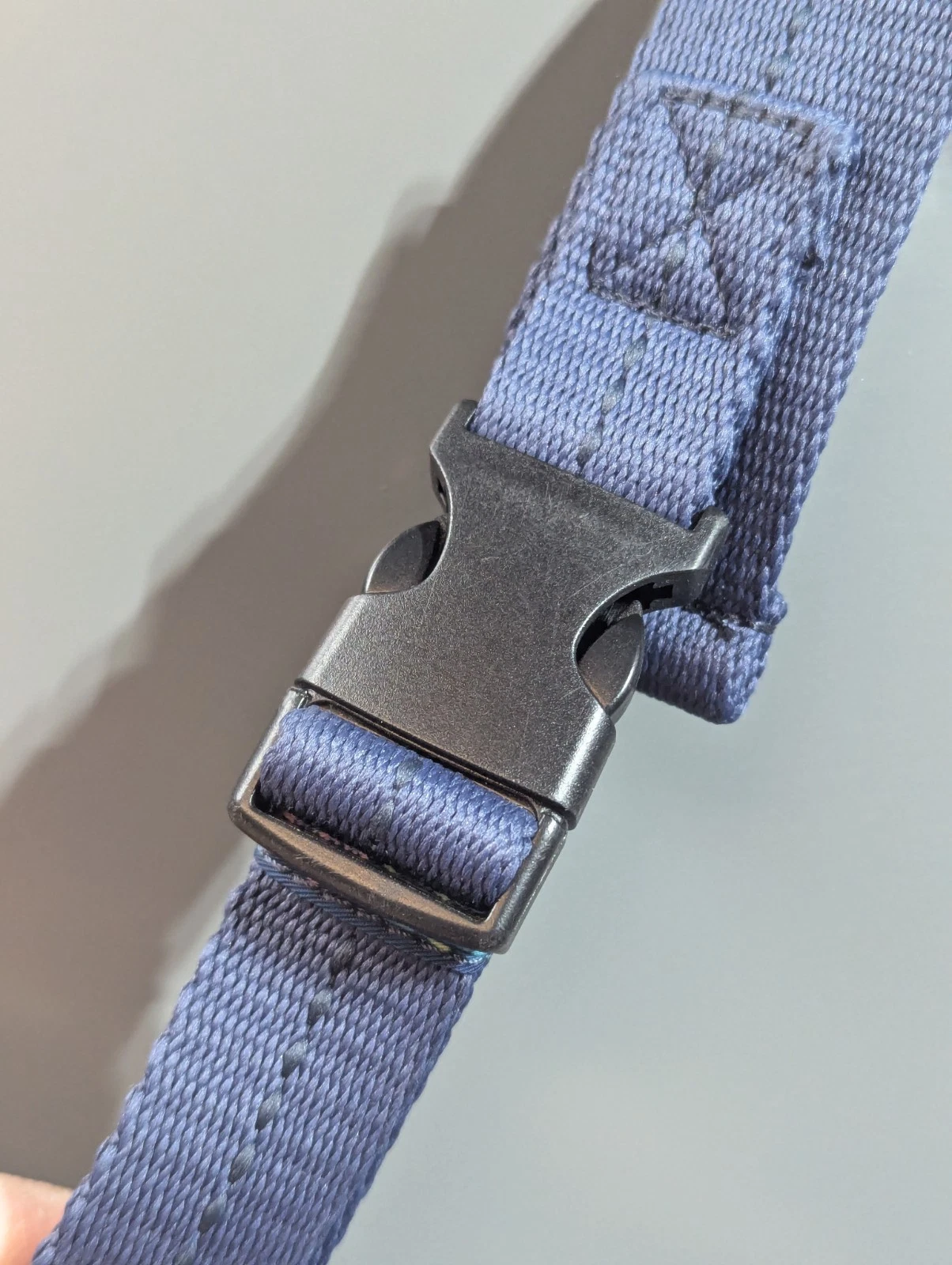 THE SAK Zaino a tracolla Sakroots On The Go blu reale borsa paesaggio marino ciondolo tartaruga