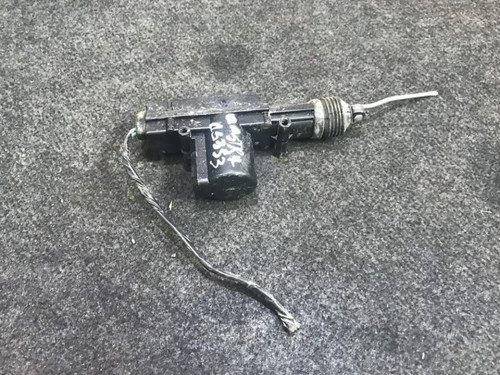 Opel Astra 1996 Central locking motor 932037992, Genuine #243121-09