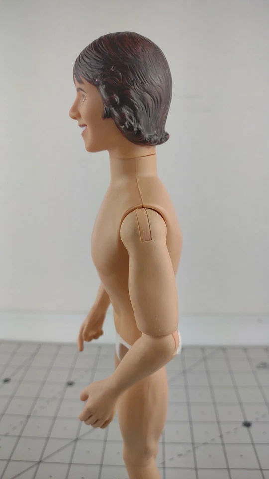 Muñeca Disney Hannah Montana Oliver's Beach Boogie Ken Talla Foto 4 de 4