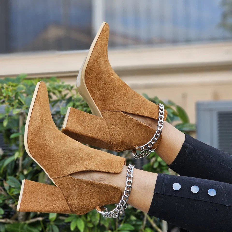 Botas Chelsea para mujer de gamuza tostadas de tacón ancho Foto 3 de 4