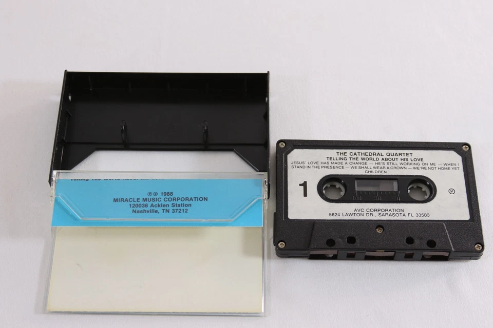 The Cathedral Quartet "Telling The World About His Love" Gospel Cassette Tape - Imagem 3 de 3