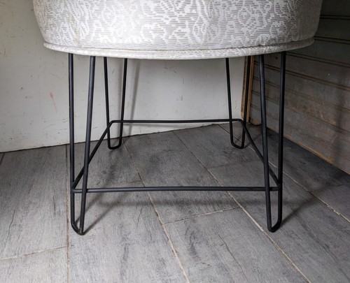 Vintage Mid Century Modern Round Footstool Ottoman Wrought Iron Hairpin Legs - Picture 8 of 15