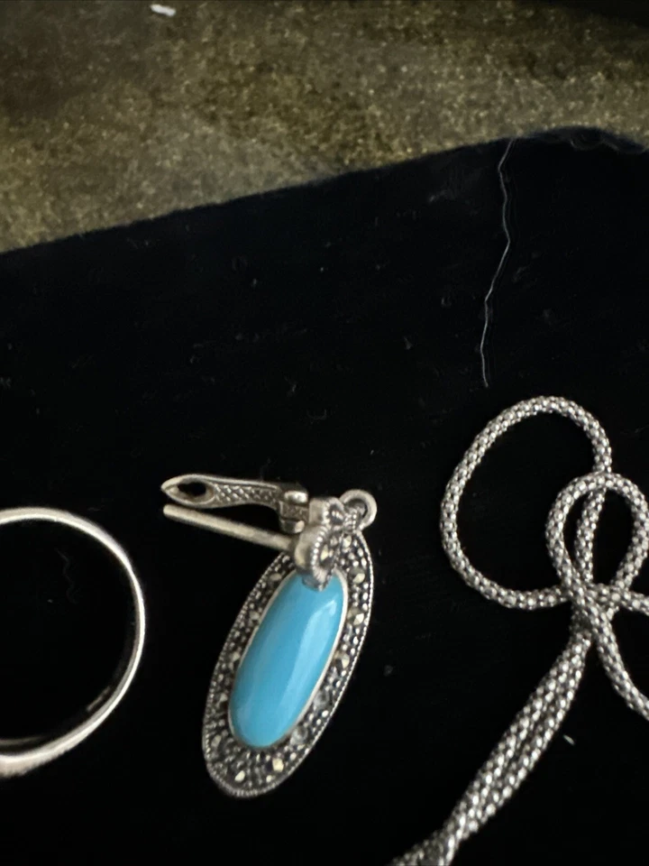 Ring, Earring , Necklace Set - Image 2 of 3