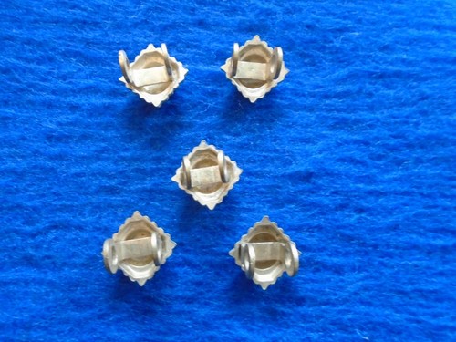 5 X BRITISH MILITARY OFFICERS FROSTED SILVER RANK PIPS, 12MM X 12MM X 15MM - Picture 3 of 4