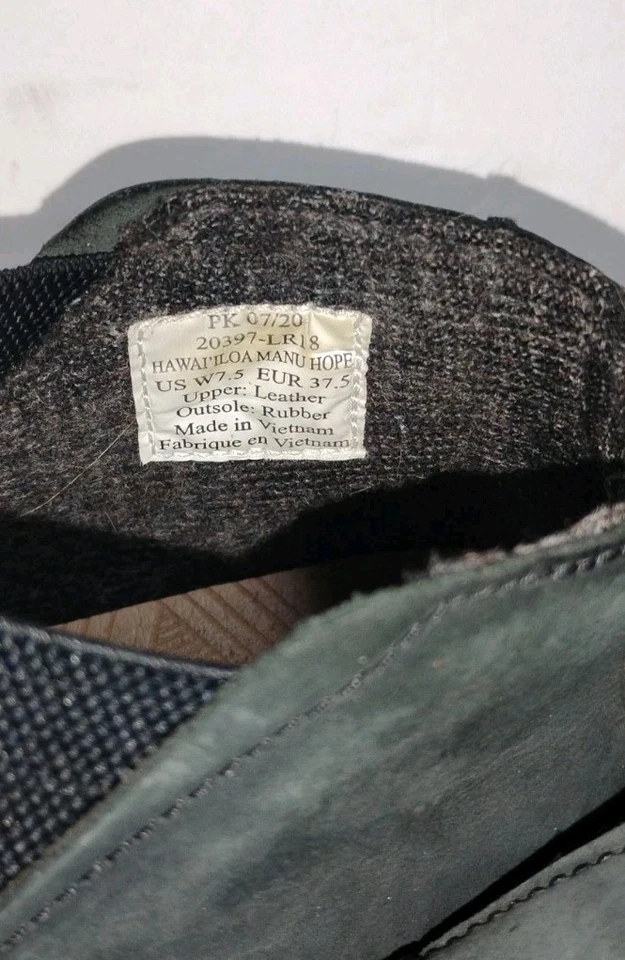 OLUKAI Women's Hawai'iloa Manu Hope Booties Black 7.5 Waterproof Leather  - Image 3 of 4