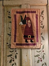 Christmas Santa Applique Handmade Pieced Vintage Look Wall Quilt 14x18.5"