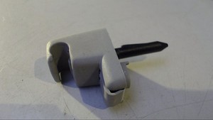 Halter Clip Sonnenblende Vorne Links BMW 330xd DPF Touring Bj 2008 E90 / E91/