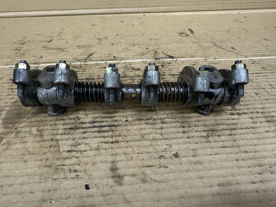 Conjunto de brazo basculante Toyosha CS86 OEM Hinomoto C142 C144 Massey Ferguson 1010 1020 Foto 3 de 4