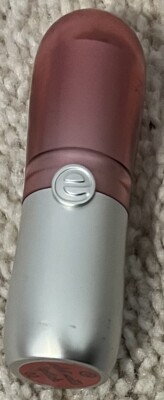 Essence Velvet Matte Lipstick # 02 Marshmalove * Marshmallow * Lip Stick