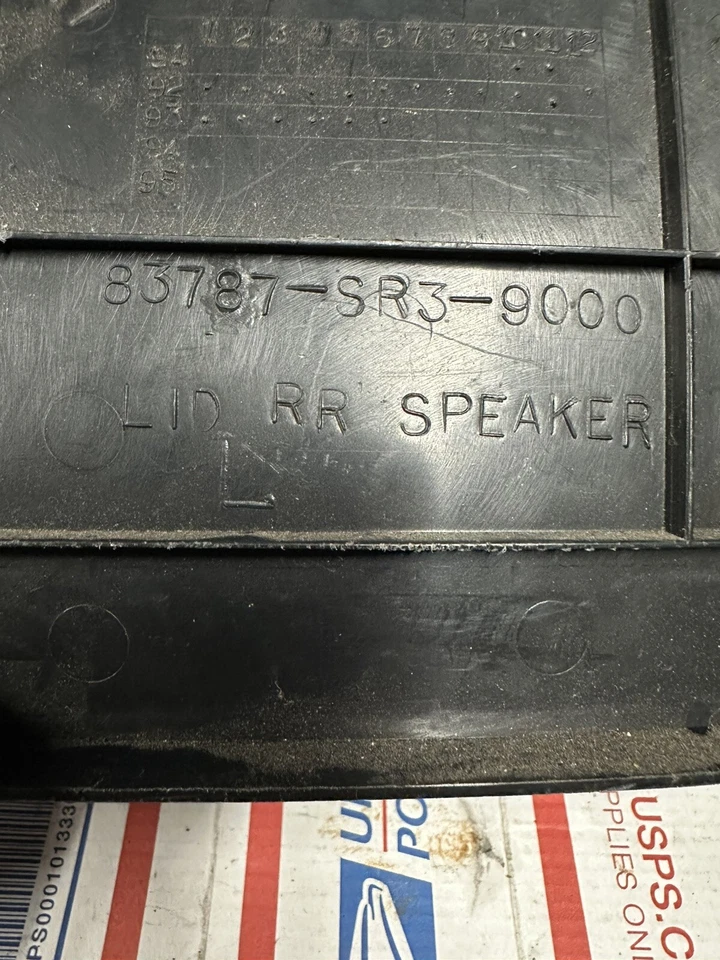 1992-1995 Honda Civic Hatchback tampa traseira esquerda alto-falante/excluir inserção - Imagem 3 de 4