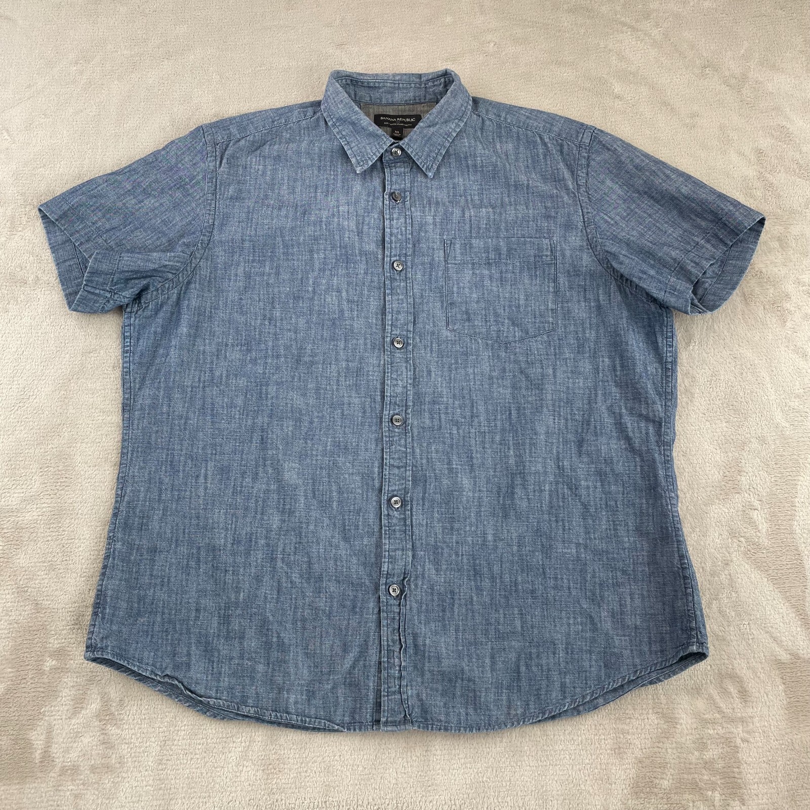 Banana Republic Chambray Shirt Men XL Blue Soft Wash Standard Fit