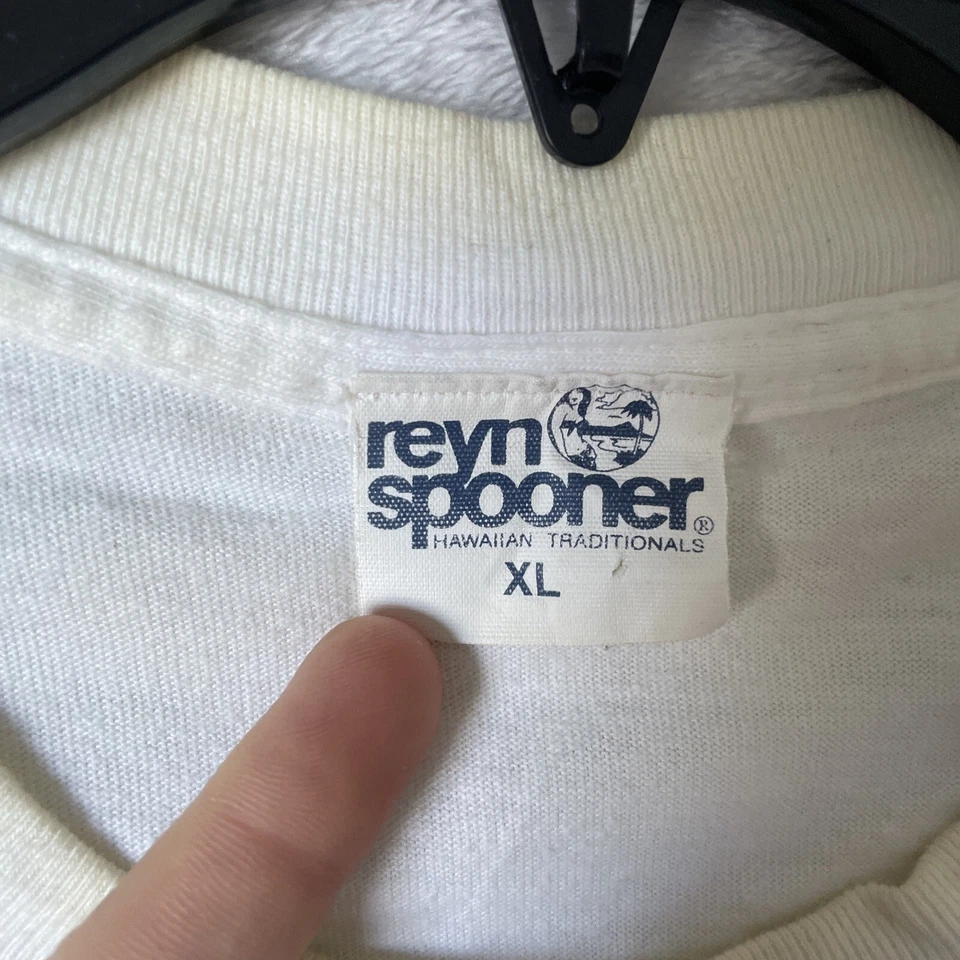 Camiseta Reyn Spooner Hombre Blanca Gráfica XL Algodón Vintage Años 90 Manga Corta Crew Foto 3 de 4