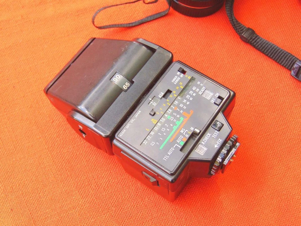 Pentax Super Program Camera with Lenses and Flash KW - Image 4 of 4