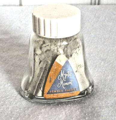 Fuller Brush Mystic Moment powder sachet .78 oz NOS vintage