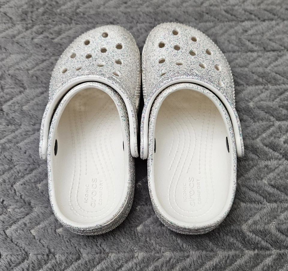 Zapatos zuecos blancos multicolores brillantes para niños talla 10C clásicos cocodrilos al aire libre Foto 4 de 4