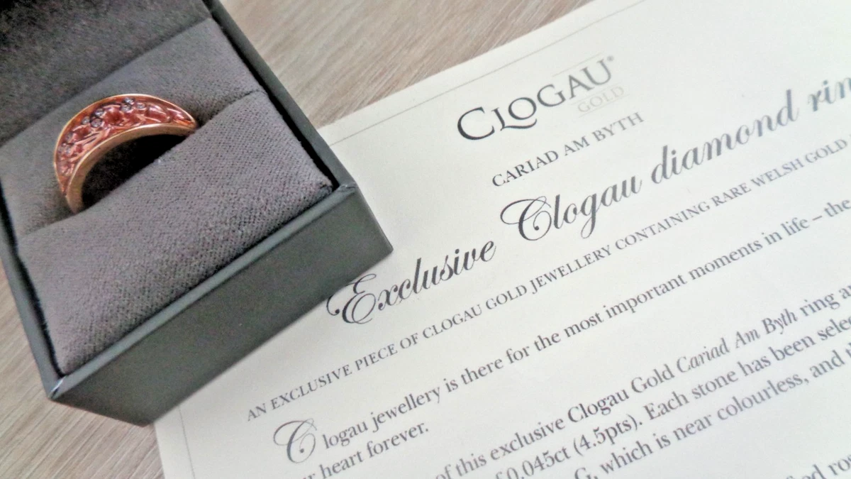 Clogau Anillo Oro Rosa y Oro Amarillo 9ct Con 9 Diamantes + Certificado Talla K