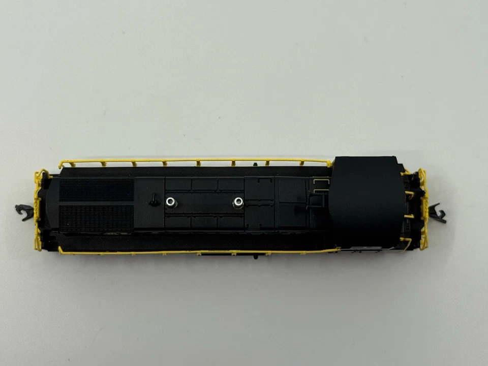 N Scale Atlas 40002556 United States US Steel MP15DC Switcher Locomotive #170 - Image 3 of 4