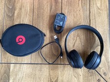 Black Beats Solo 3 Wireless Headphones with Port for Headphone Connection