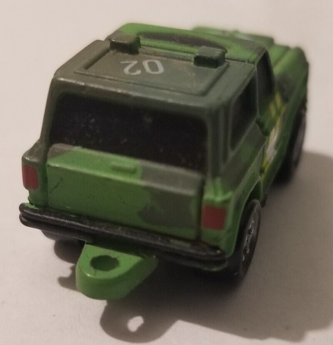 MICRO MACHINES MILITARY GROUND VEHICLE CHEVY BLAZER GREEN - Galoob - Picture 3 of 4