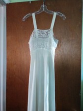 Vintage lace long night gown size X Small/small/medium
